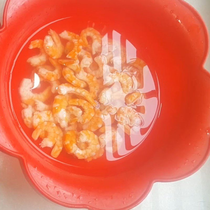 Step 1 Soak dried shrimp Dried shrimp in tomato sauce