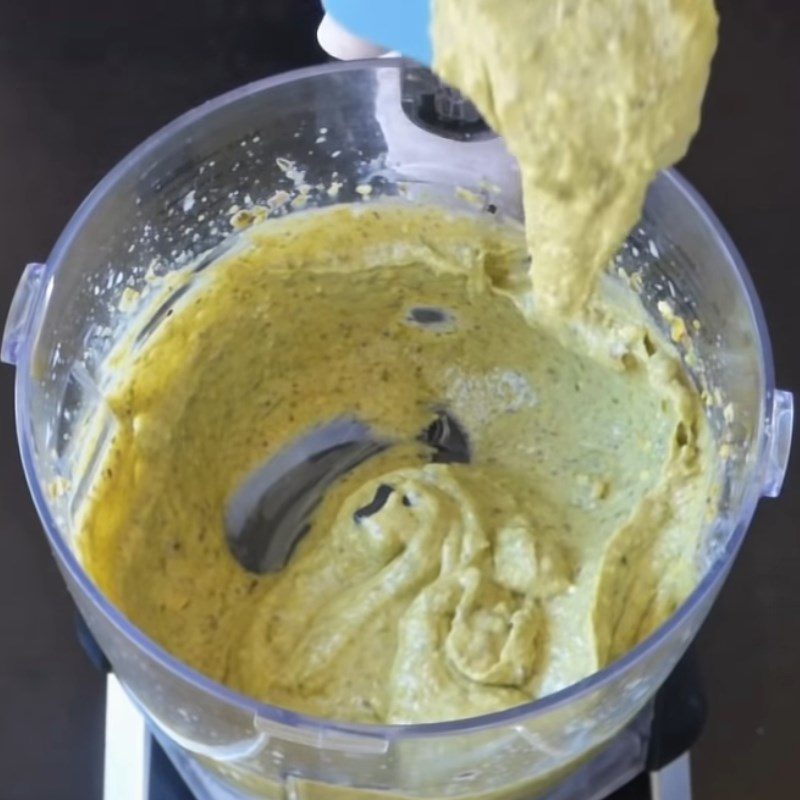 Step 2 Crush and grind the nut mixture Pistachio ice cream
