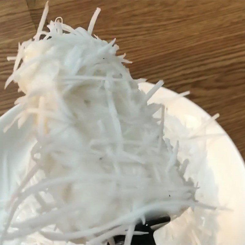 Step 3 Pour into molds and freeze Coconut cream from sticky rice flour
