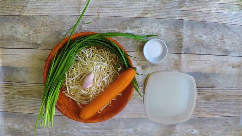 Ingredients for the bean sprouts dish made from rice wash water