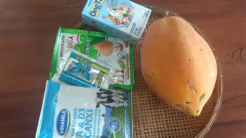 Ingredients for papaya ice cream