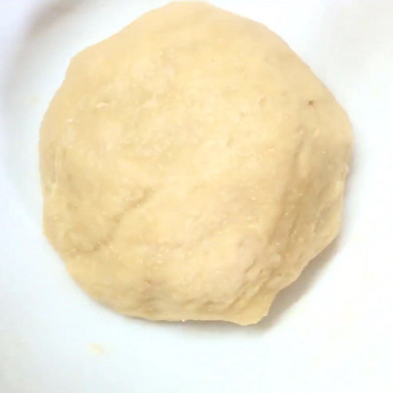 Step 2 Knead the dough for Sausage Roll bread using an air fryer