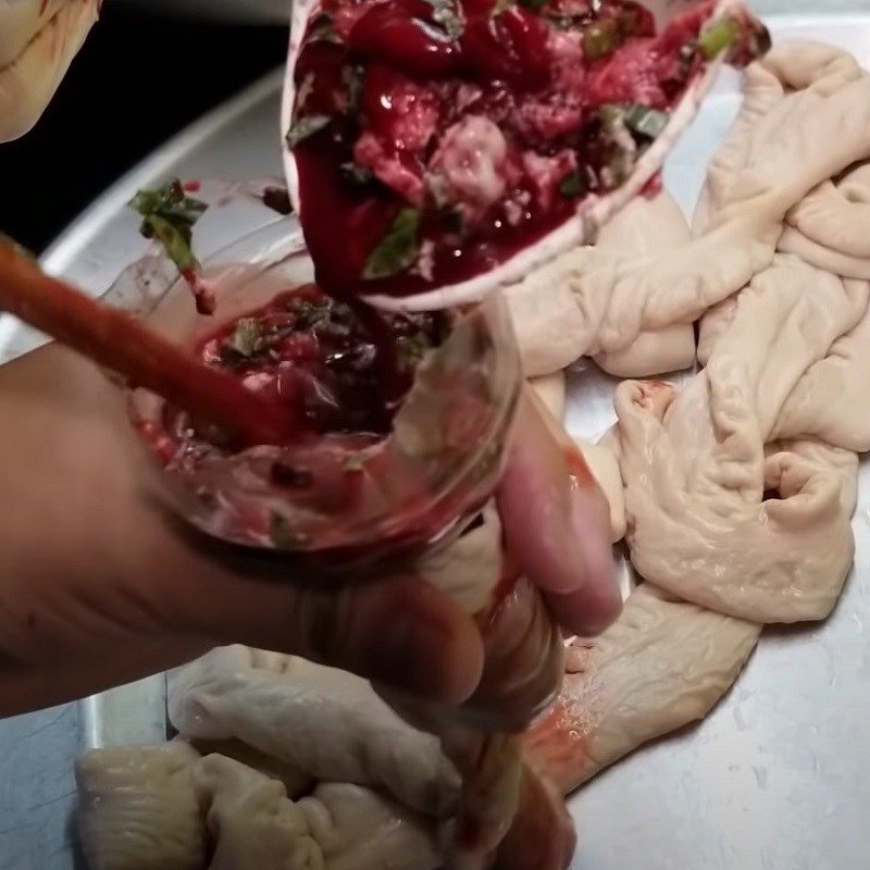Step 5 Stuffing the sausage casing Boiled sausage