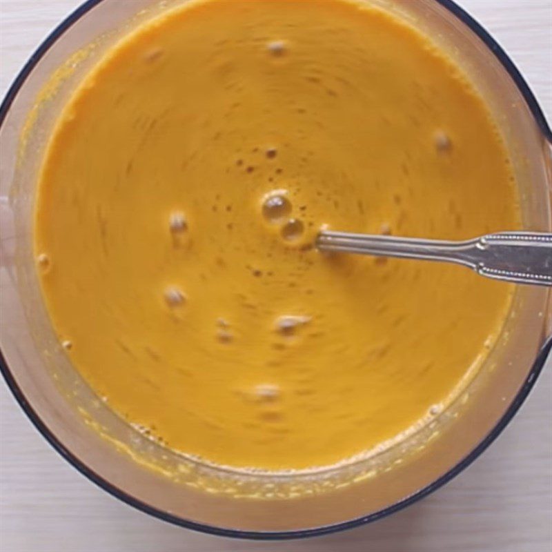Step 2 Juicing alternating apple, passion fruit, pumpkin Pumpkin juice with apple and passion fruit