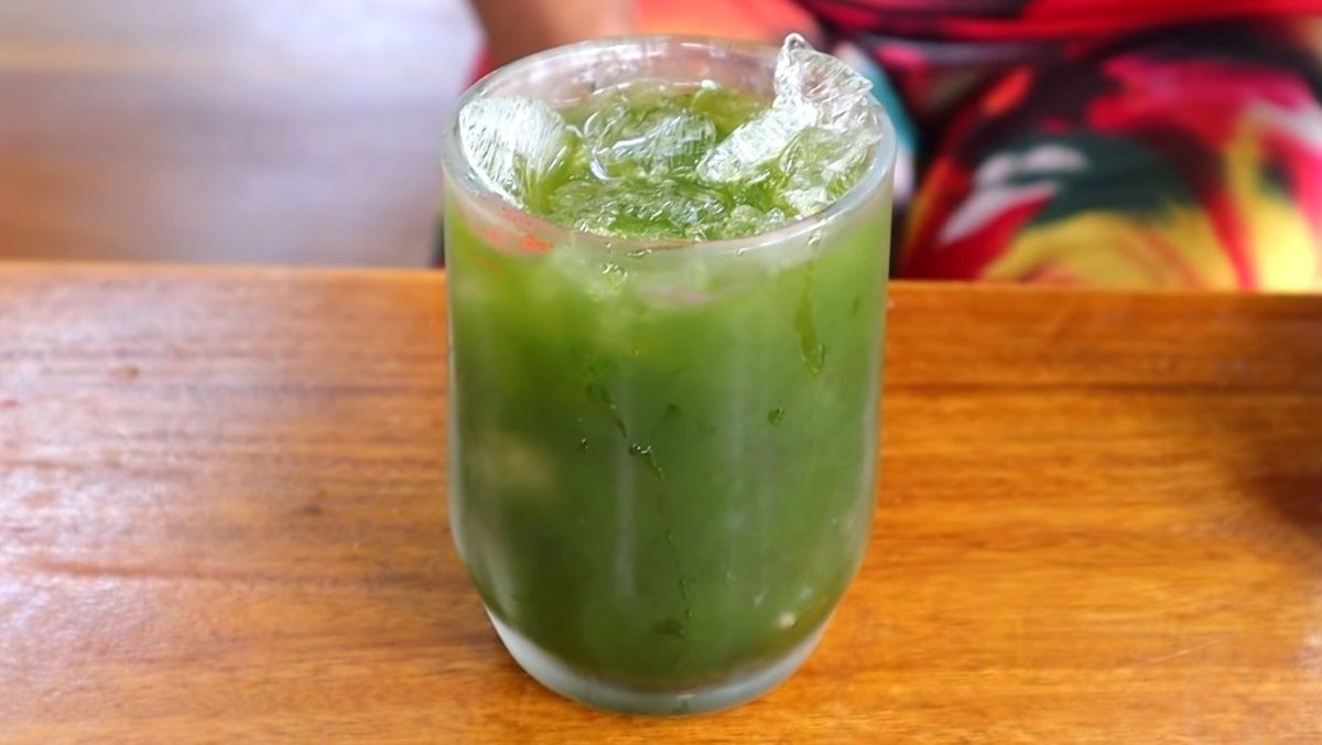 2 ways to make refreshing dandelion juice good for health 2 Nước ép bồ công anh nho xanh