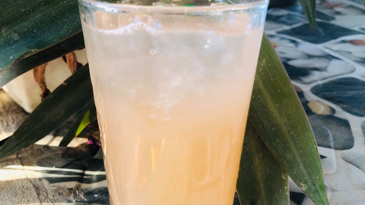 Plum apple juice