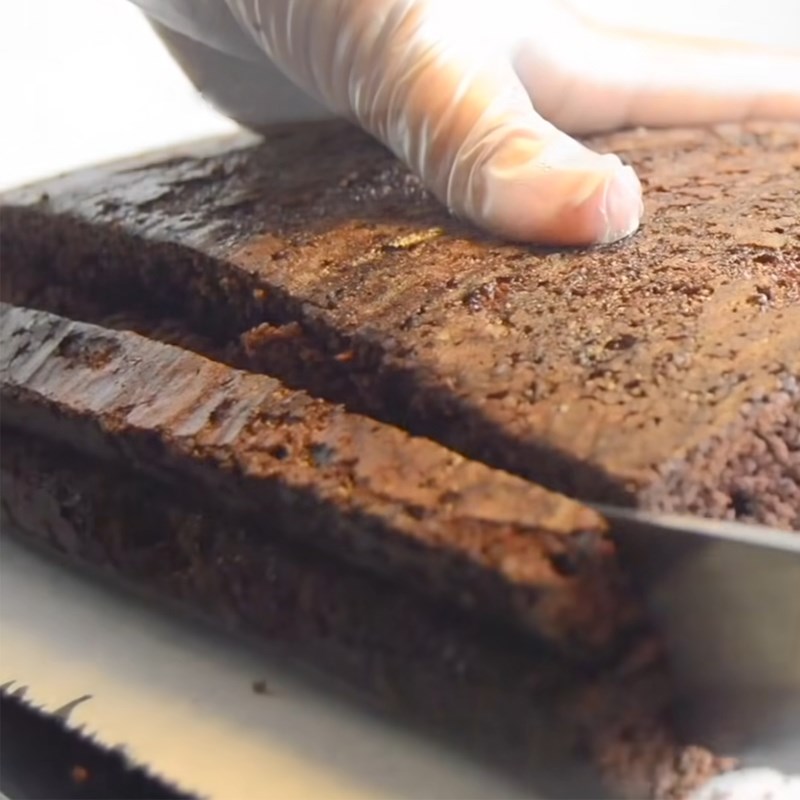 Step 3 Bake the cake Chocolate fruit cake