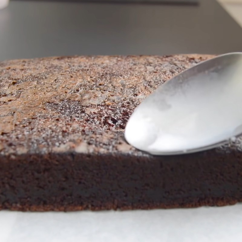 Step 3 Bake the chocolate fruit cake