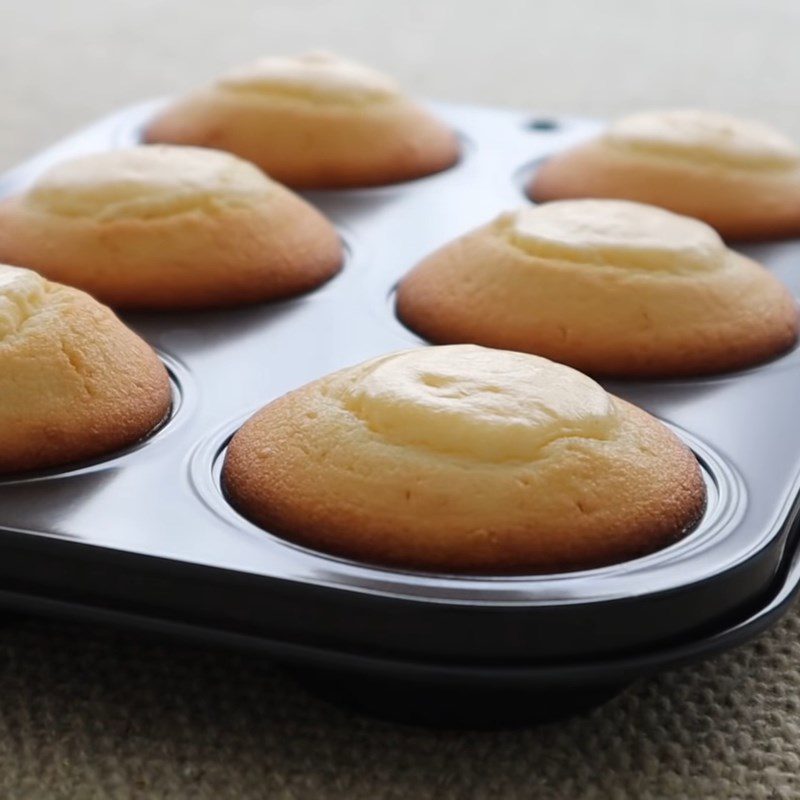 Step 7 Baking the cake Cheese cream muffin