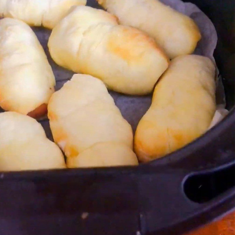 Step 5 Baking Bread Sausage Rolls in an Air Fryer
