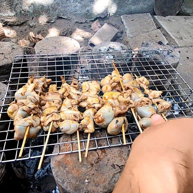 Step 4 Grilled Fish Stomach Grilled Fish Stomach Stuffed with Meat