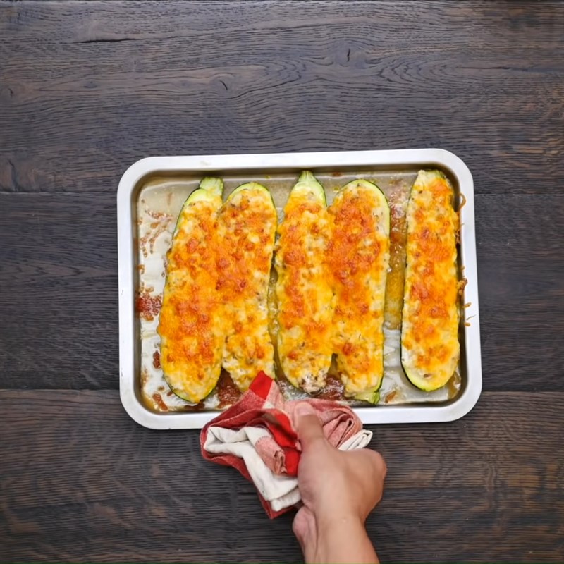Step 3 Bake the zucchini Cheese stuffed zucchini