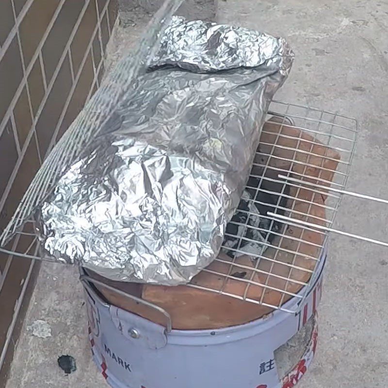 Step 3 Grill the striped catfish Grilled striped catfish in foil