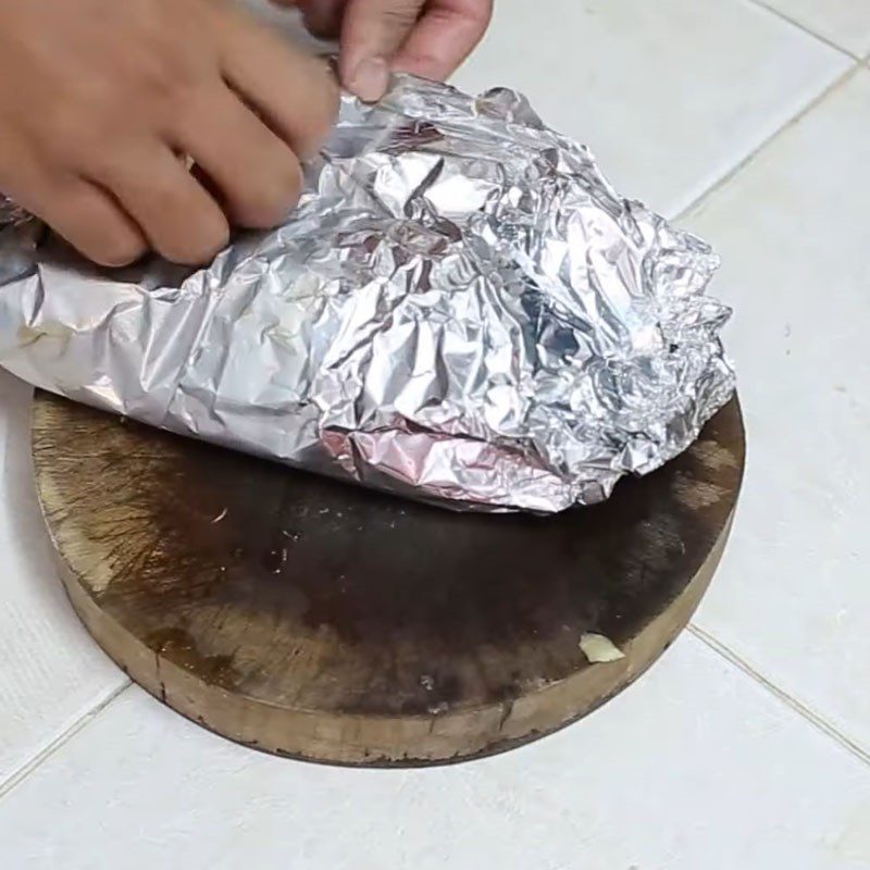 Step 3 Grill the striped catfish Grilled striped catfish in foil