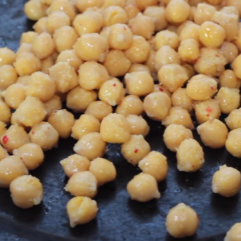 Step 2 Roasting chickpeas Salad with chickpeas and kale
