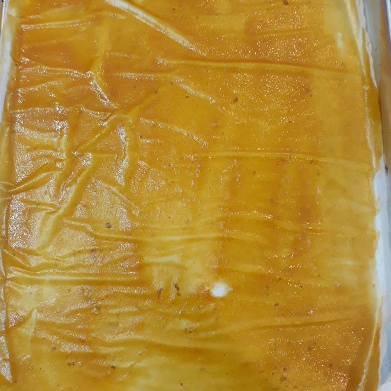 Step 3 Bake the mixture for Nha Trang mango rice paper