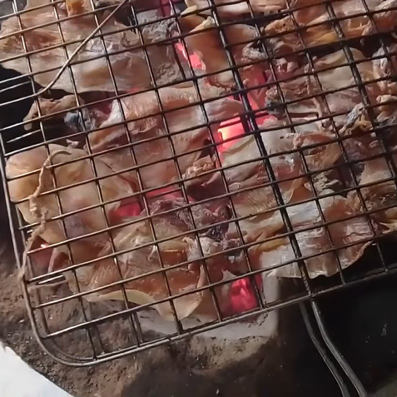 Step 1 Grilling dried squid Bình Định style
