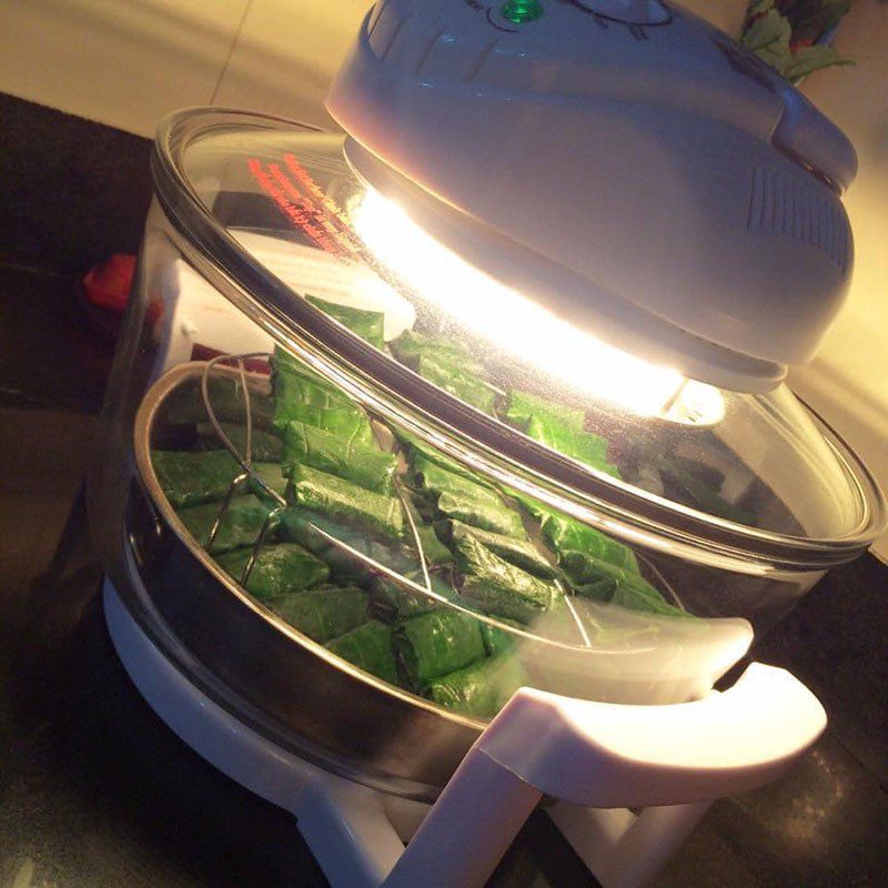 Step 4 Grilling beef in betel leaves