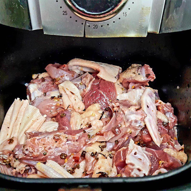 Step 3 Grilling duck Grilled duck with mac mat seeds and mac khen