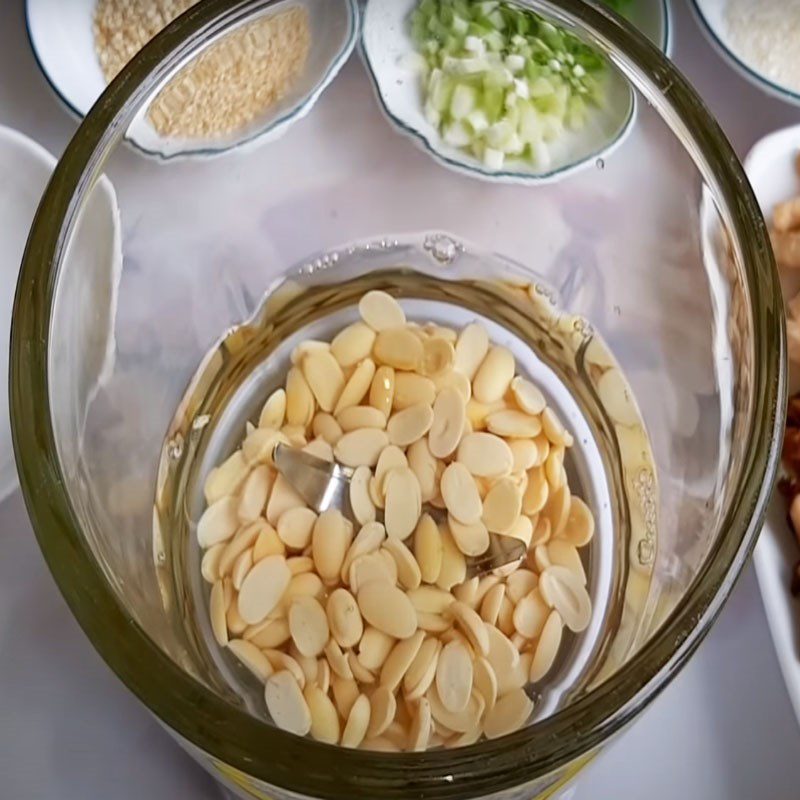 Step 2 Mix the batter for Vegetarian Cống Cake
