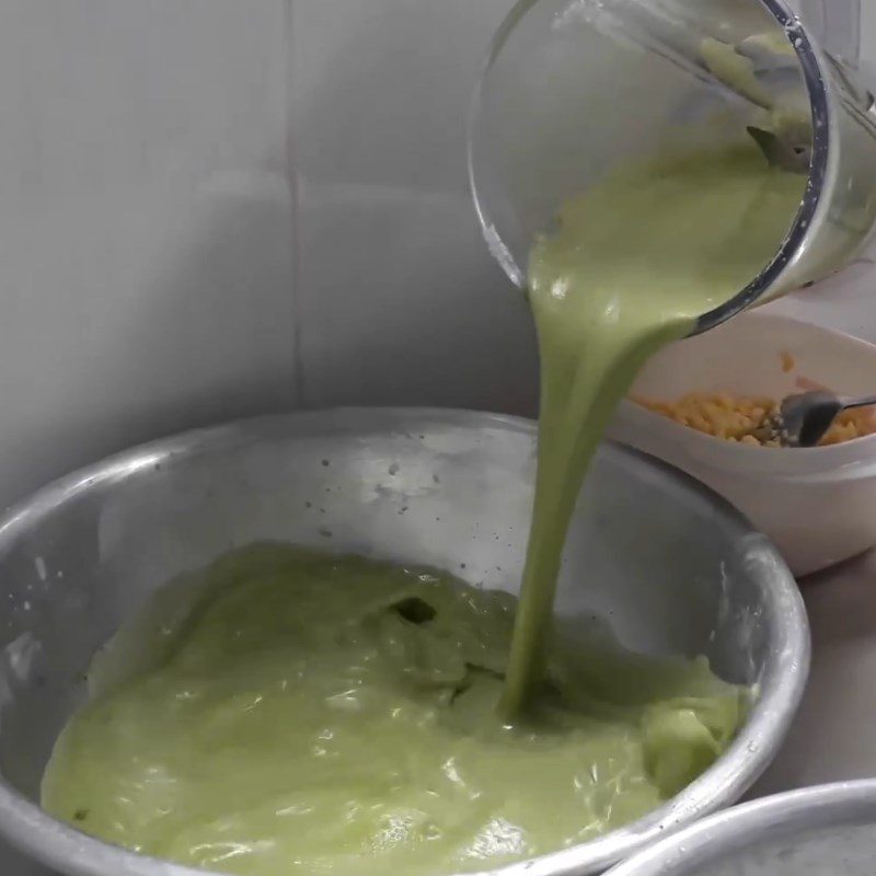 Step 3 Mix coconut milk powder and pandan leaf powder for steamed layer cake using rice cooker