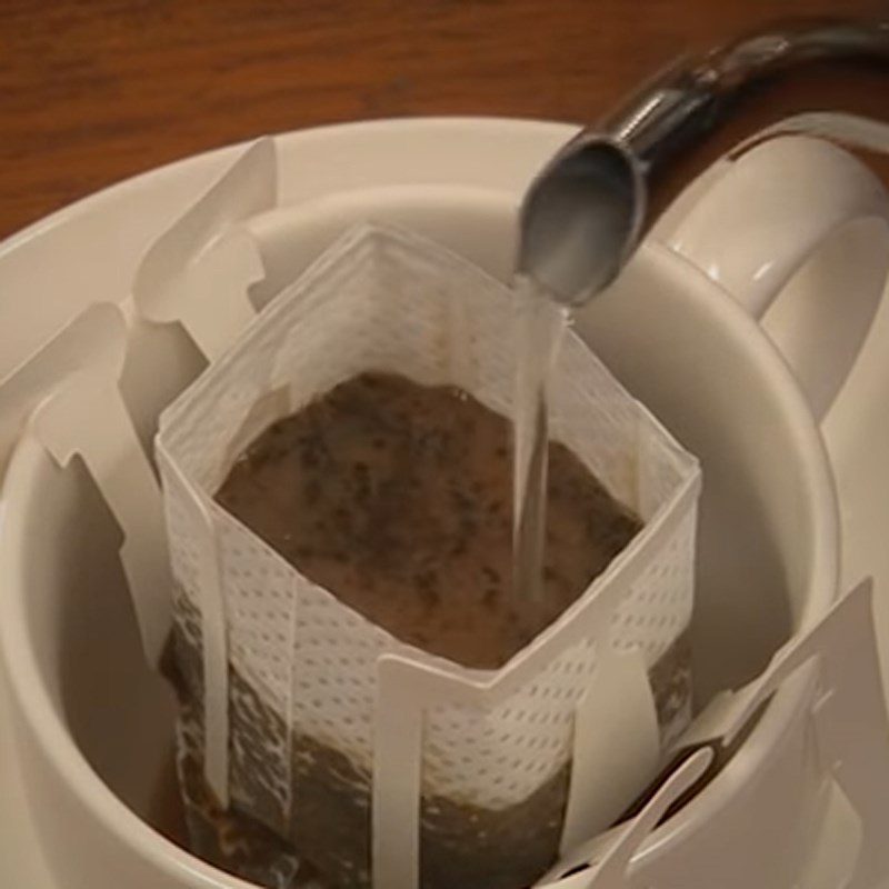 Step 3 Brewing coffee Filter coffee