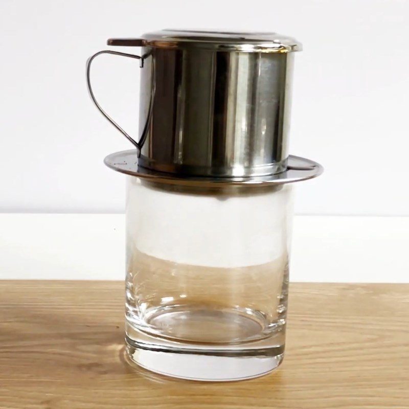 Step 1 Brew coffee Fresh milk coffee
