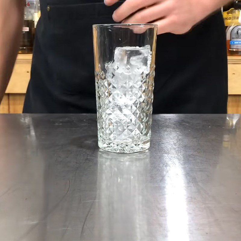 Step 1 Mix the Long Island Iced Tea Cocktail