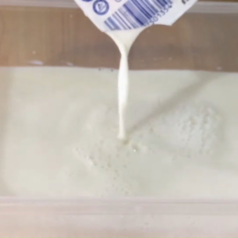 Step 2 Mix the yogurt mixture Mango yogurt