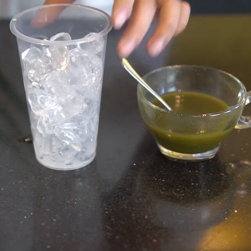 Step 2 Prepare matcha macchiato for Matcha macchiato