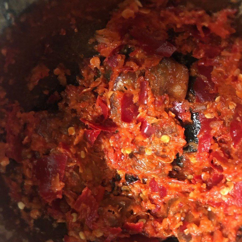Step 4 Prepare the fish sauce for seafood pancakes (recipe shared by a user)