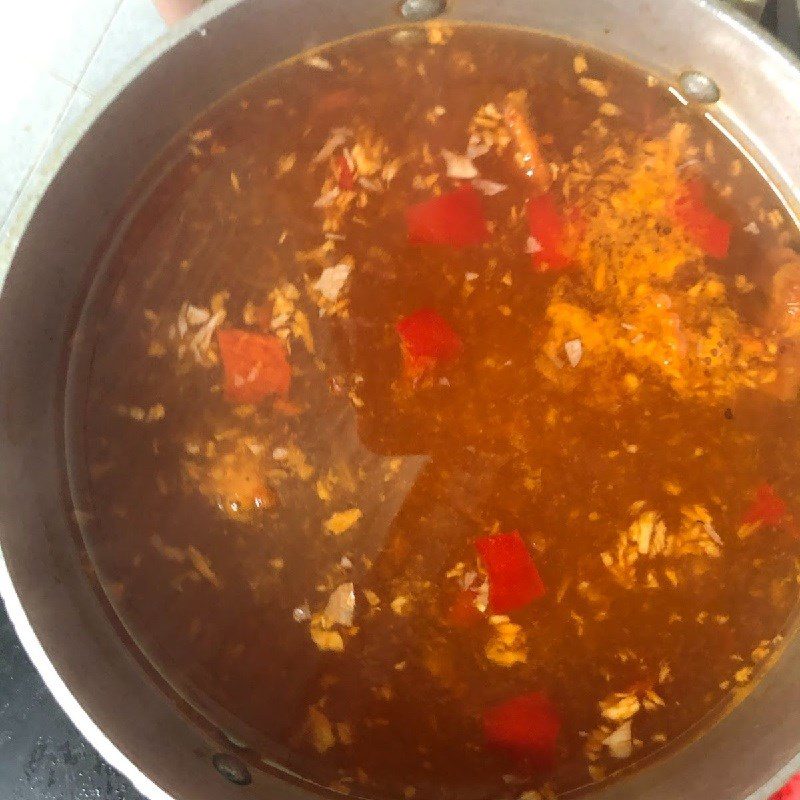 Step 4 Prepare the fish sauce for seafood pancakes (recipe shared by a user)