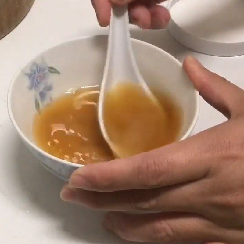 How to Make Attractive Onion Salad to Satisfy Your Taste on Hot Days 6 Step 3 Prepare the salad dressing Onion salad