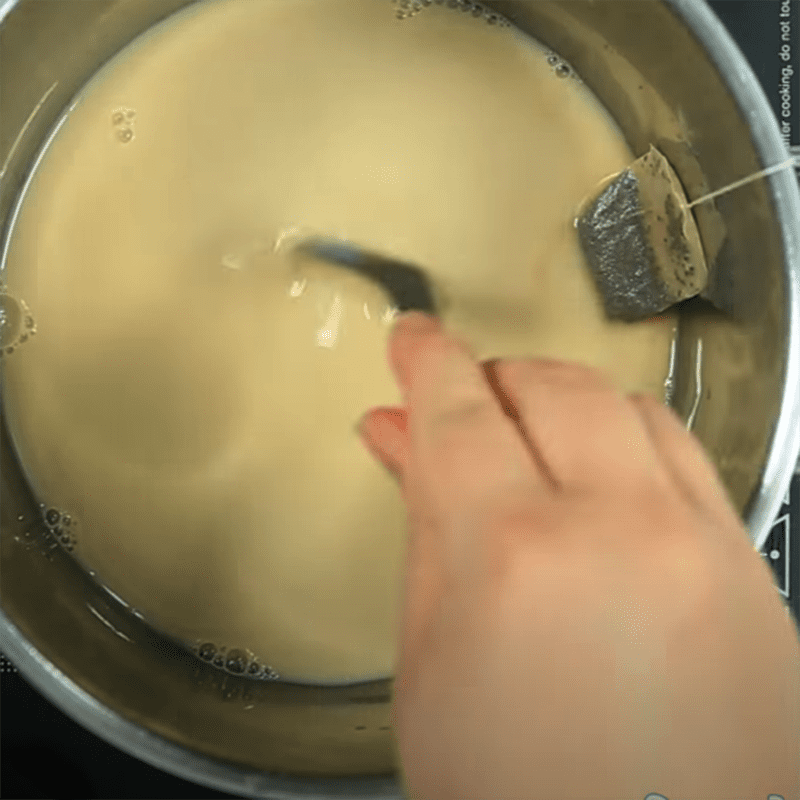 Step 2 Make milk tea jelly