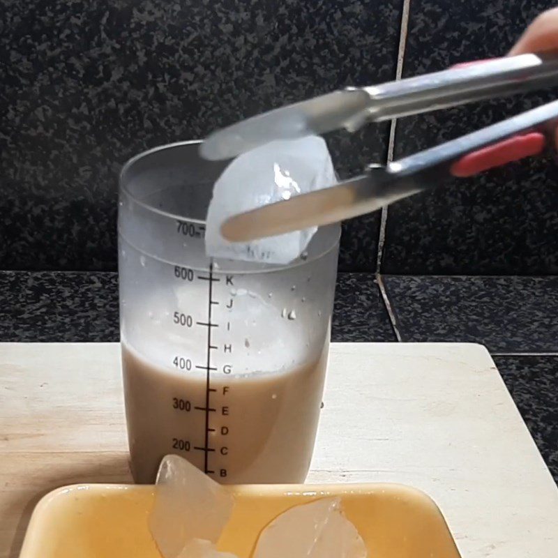 Step 2 Make milk tea Chocolate Nutella milk tea