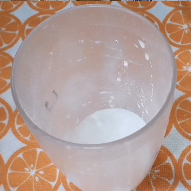 Step 2 Making yakult milk tea Yakult milk tea