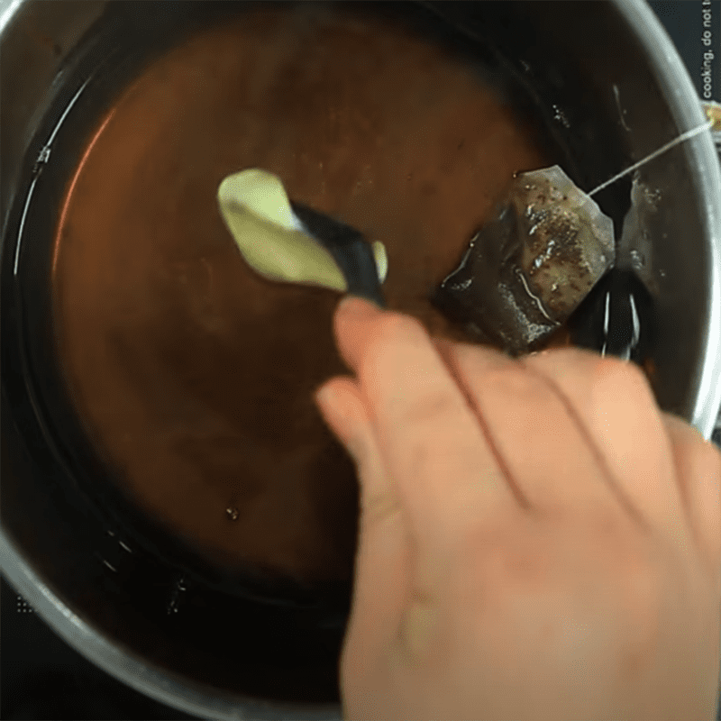 Step 2 Make milk tea jelly