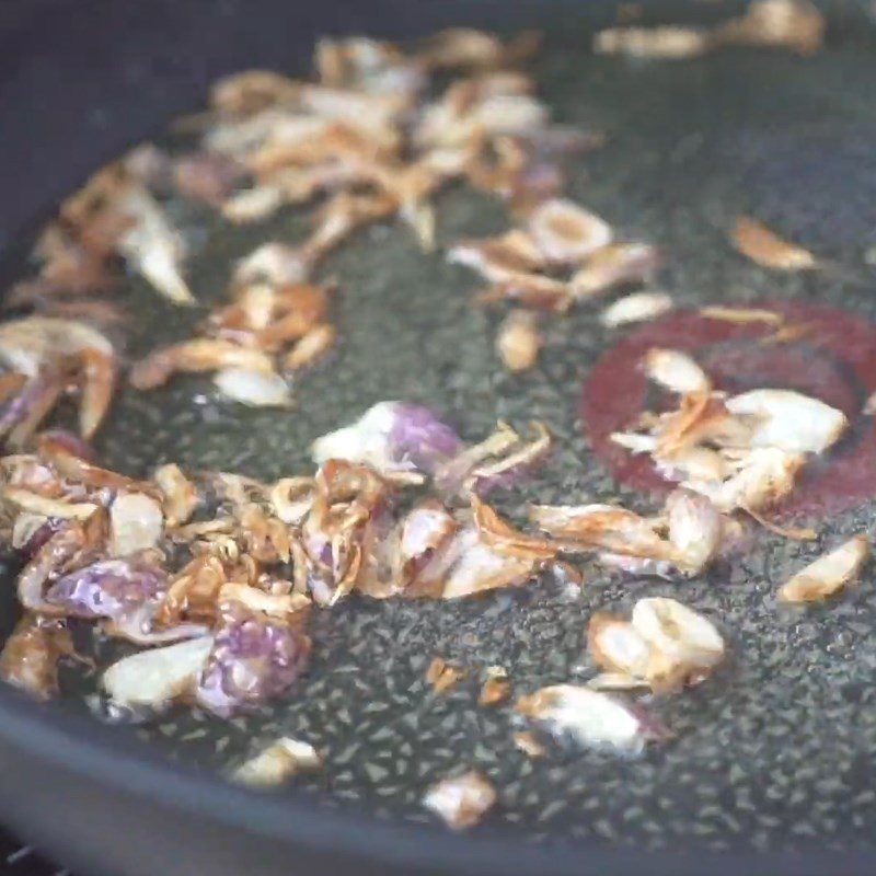 Step 3 Sauté the onions Braised pork with plums
