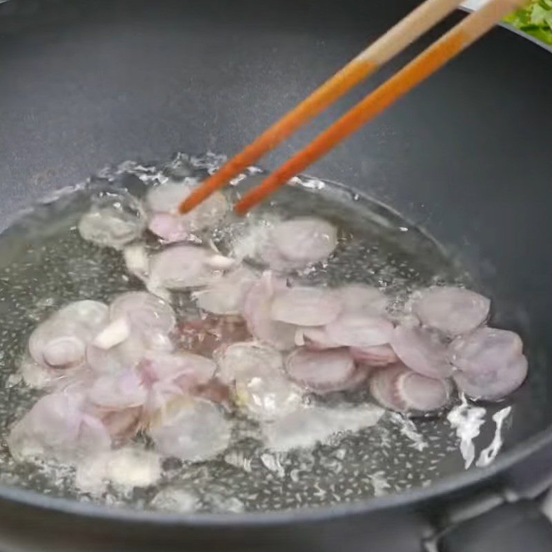 Step 4 Fry the spices for Beef Salad with Rice Paddy Herb