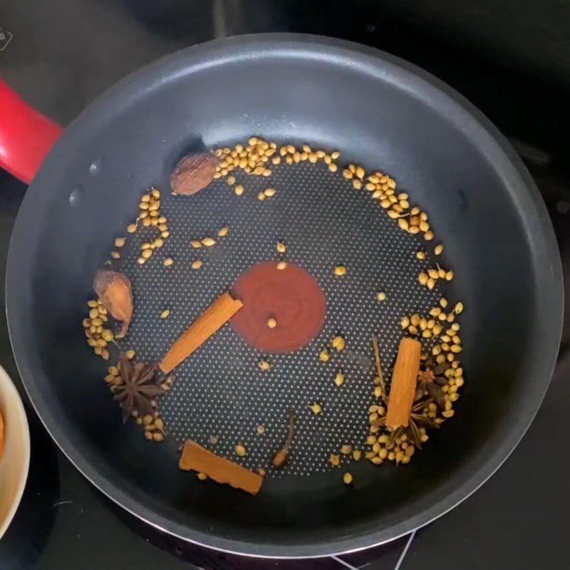 Step 2 Roast the spices for Mixed Beef Hotpot