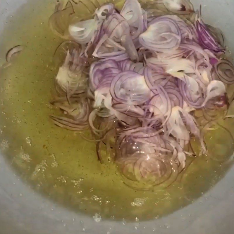 Step 1 Roast Peanuts and Fry Onions for Shrimp and Papaya Salad