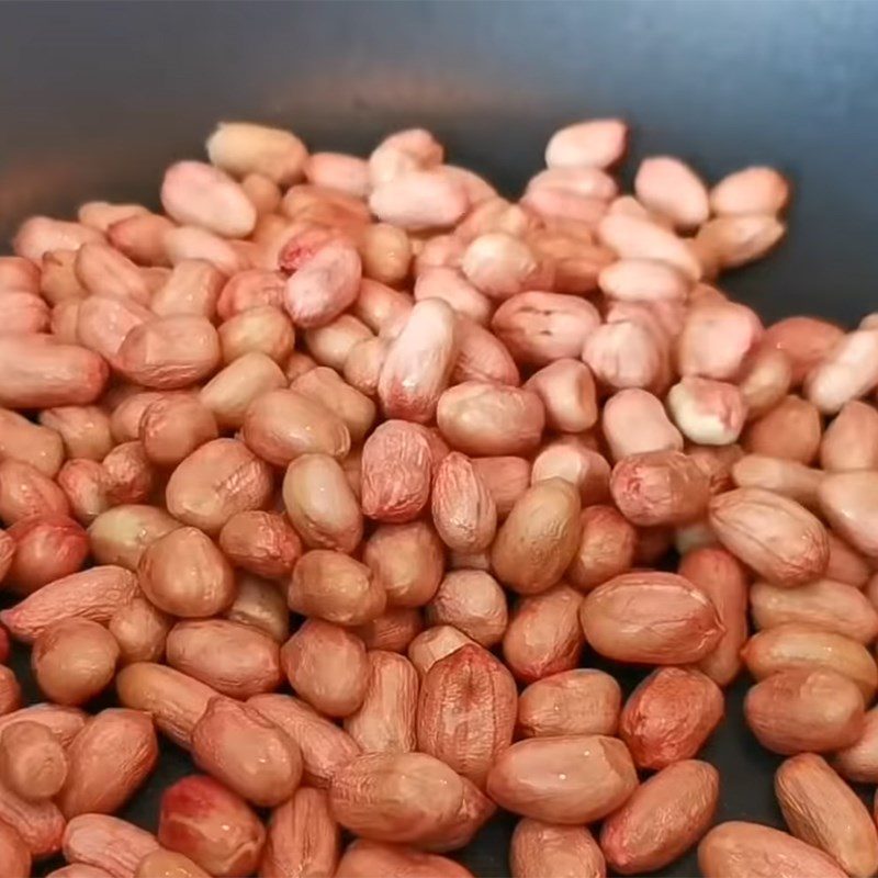 Step 2 Roasting peanuts Pumpkin cake with peanut filling