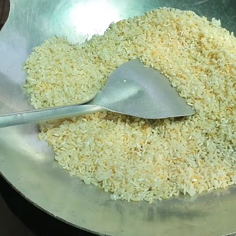 Step 3 Roasting rice for Western-style porridge