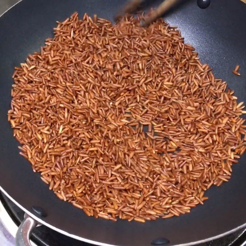Step 1 Roast Brown Rice for Brown Rice Milk with Lotus Seeds