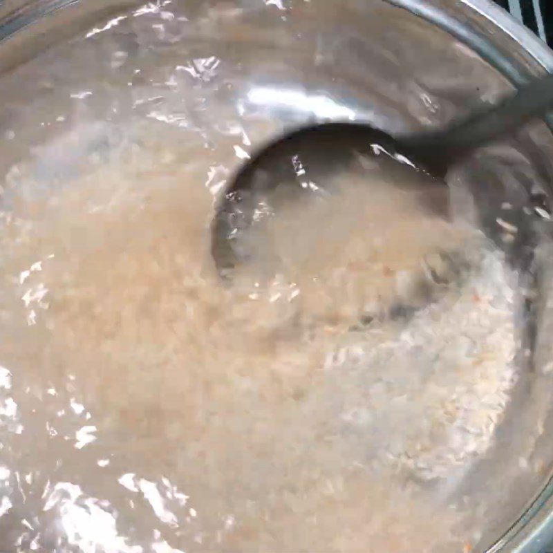 Step 2 Roast rice and cook porridge Frog Porridge