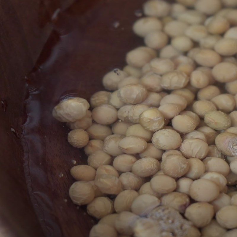 Step 1 Wash and soak the miso soybeans