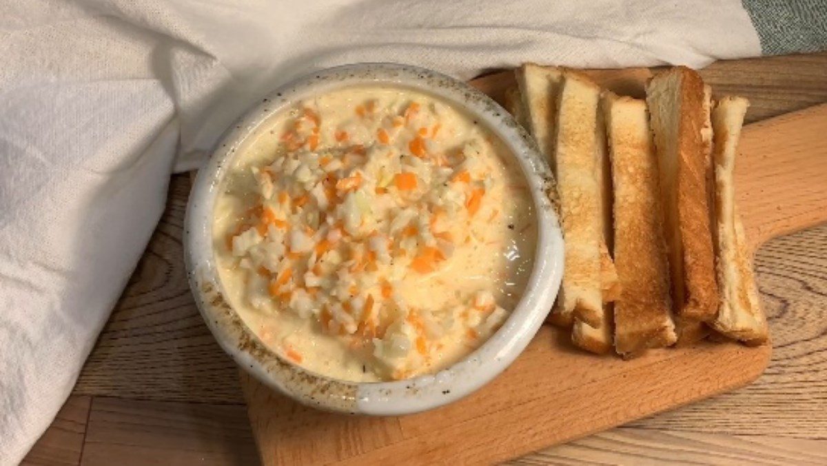 2 ways to make delicious and simple coleslaw with mayonnaise 2 Coleslaw with mayonnaise and onion