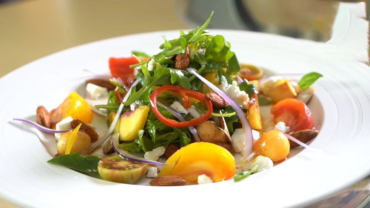 4 Simple Ways to Make Fresh Peach Salad That Is Delicious and Healthy 38 Spicy peach salad