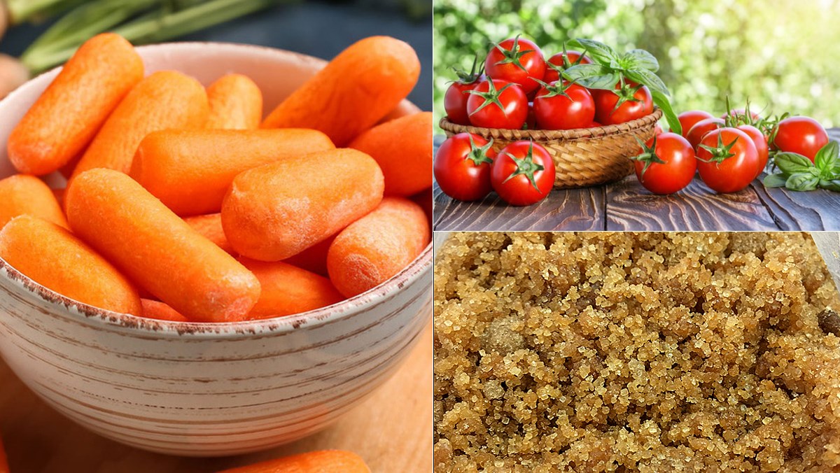 Ingredients for tomato and carrot smoothie