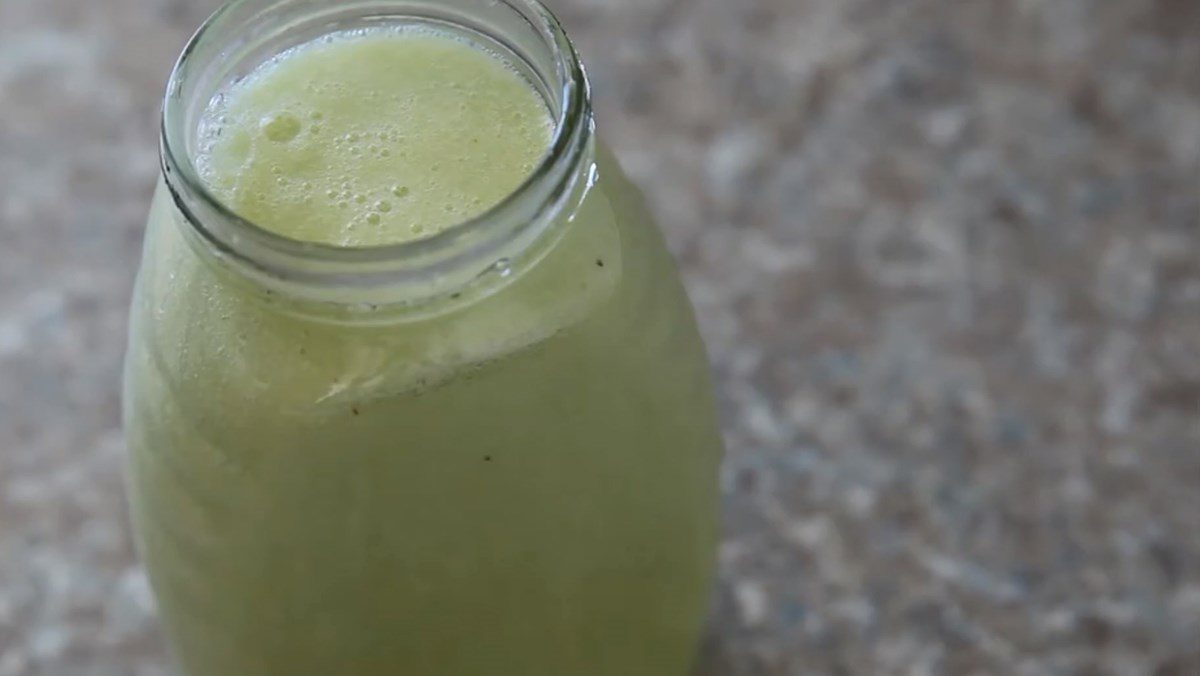 4 Ways to Make Celery Smoothies for Weight Loss, Beautiful Skin, and Good Health 27 Celery orange banana smoothie